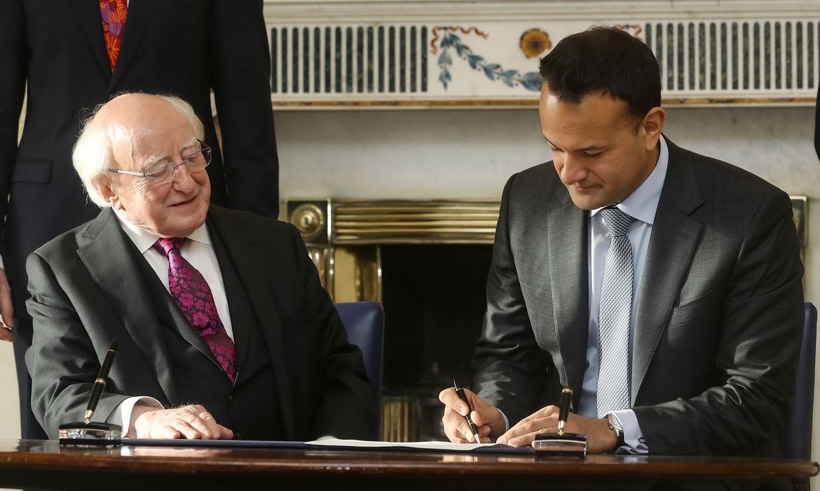 Irlanda oferece ajuda financeira para trabalhadores durante o Covid-19